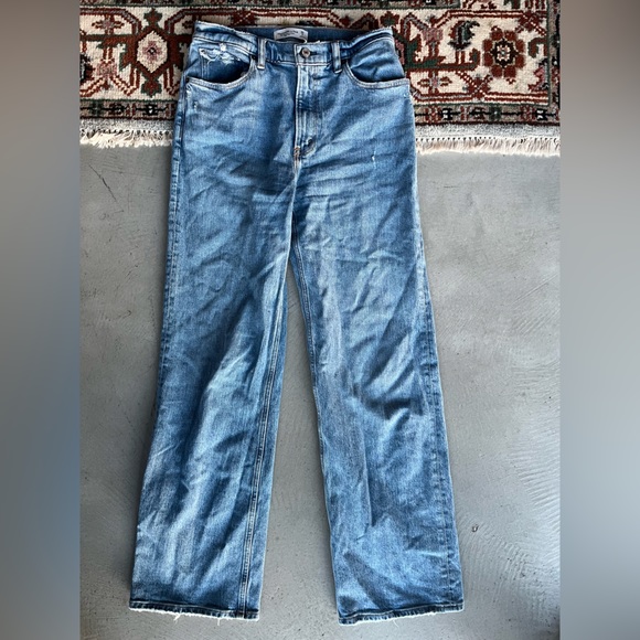 Abercrombie and Fitch The 90’s Relaxed Jean High Rise Size 28 - Picture 5 of 5
